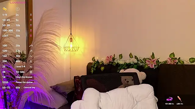 Snapshot of Hannah_williams1 chatting on October 2025 09:01:01 PM Hannah williams1 online show from October 2025 09:01:01 PM