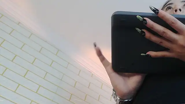 NYX1126 online show from November 2025 12:28:01 PM