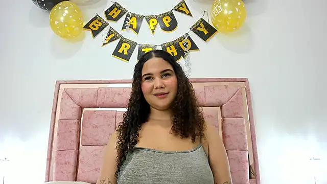 zoee lovv online show from December 2024 07:03:01 AM