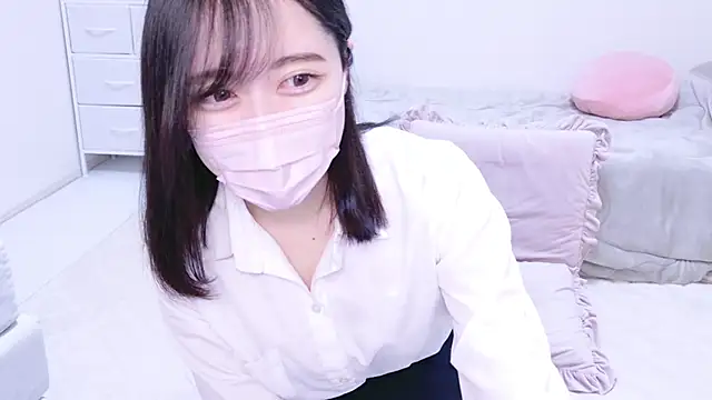 Yurie  online show from February 2025 02:17:01 AM