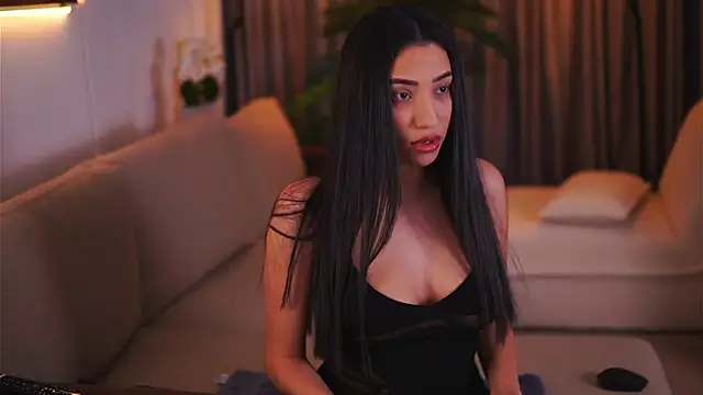 Snapshot of GinaValentinna chatting on February 2025 07:42:01 PM GinaValentinna online show from February 2025 07:42:01 PM