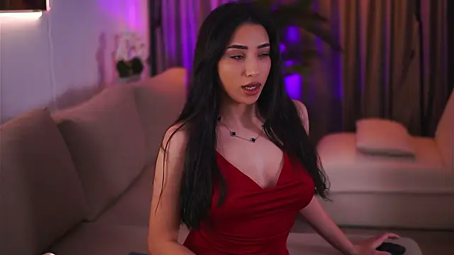 Snapshot of GinaValentinna chatting on March 2025 07:49:02 PM GinaValentinna online show from March 2025 07:49:02 PM