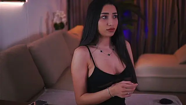 Snapshot of GinaValentinna chatting on March 2025 07:28:02 PM GinaValentinna online show from March 2025 07:28:02 PM