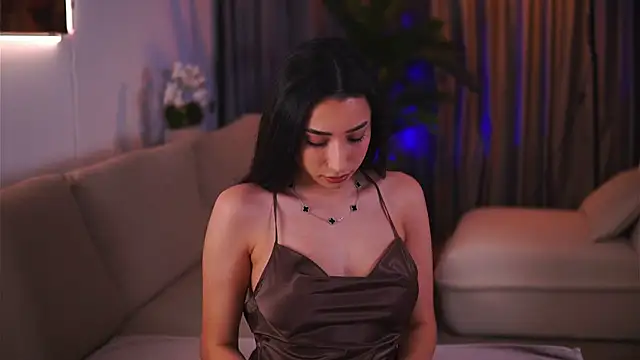 Snapshot of GinaValentinna chatting on March 2025 08:11:01 PM GinaValentinna online show from March 2025 08:11:01 PM