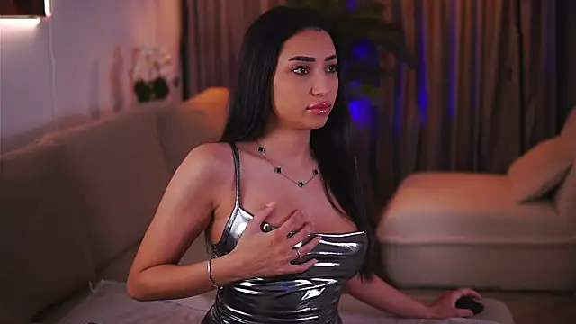 Snapshot of GinaValentinna chatting on March 2025 07:55:02 PM GinaValentinna online show from March 2025 07:55:02 PM