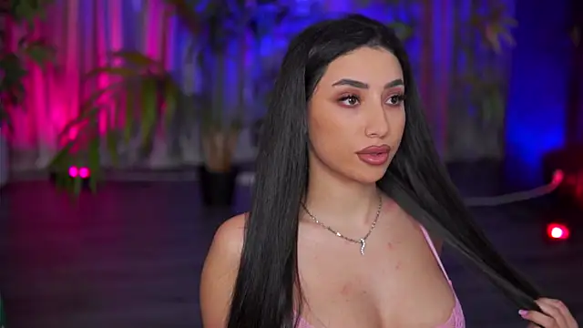 Snapshot of GinaValentinna chatting on October 2025 06:42:01 PM GinaValentinna online show from October 2025 06:42:01 PM