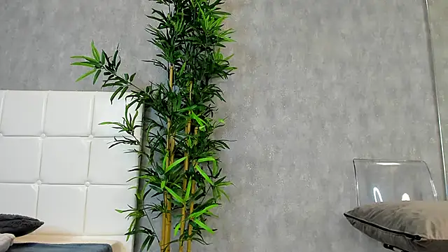 Snapshot of KatelynSparks chatting on March 2025 10:06:02 AM KatelynSparks online show from March 2025 10:06:02 AM