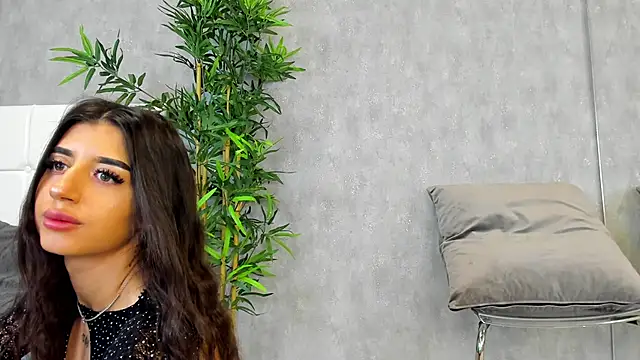 Snapshot of KatelynSparks chatting on March 2025 06:35:02 AM KatelynSparks online show from March 2025 06:35:02 AM