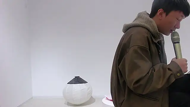 Snapshot of D18666 chatting on March 2025 10:04:01 AM D18666 online show from March 2025 10:04:01 AM