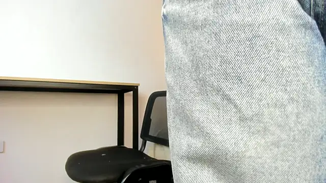 Caroline dh online show from April 2026 11:33:01 AM