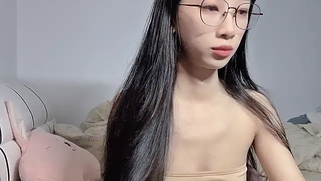 Snapshot of Lili-2 chatting on July 2026 02:32:01 PM Lili-2 online show from July 2026 02:32:01 PM