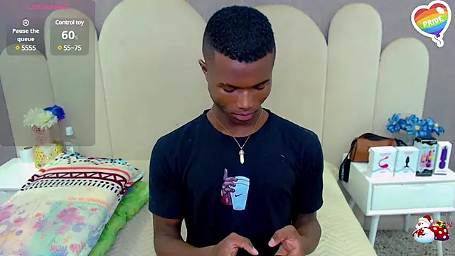 Snapshot of joel_blackcock chatting on March 2025 02:27:01 AM joel blackcock online show from March 2025 02:27:01 AM