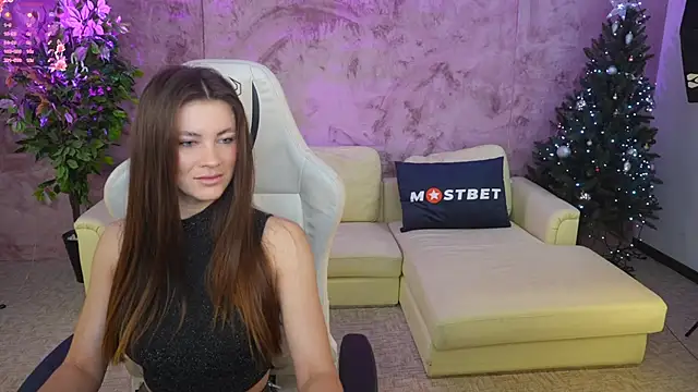 Julia  Star  online show from January 2025 08:03:01 AM