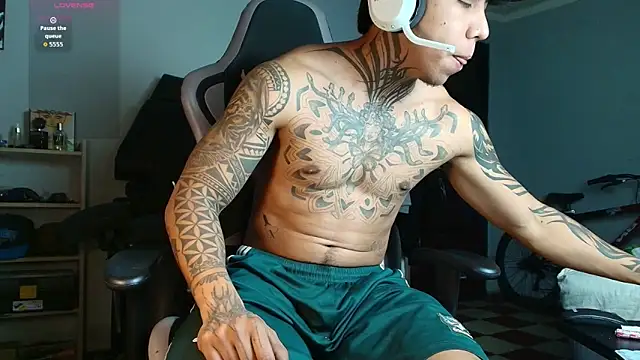 Nickhot0609 online show from October 2025 04:33:01 AM