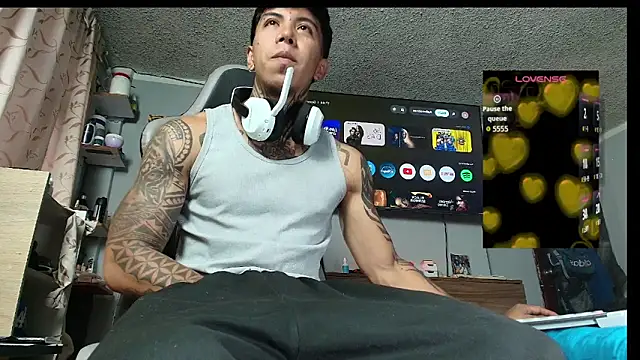 Nickhot0609 online show from February 2026 10:43:02 PM