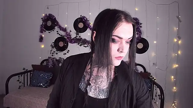 EvanEdie online show from December 2024 10:17:02 AM