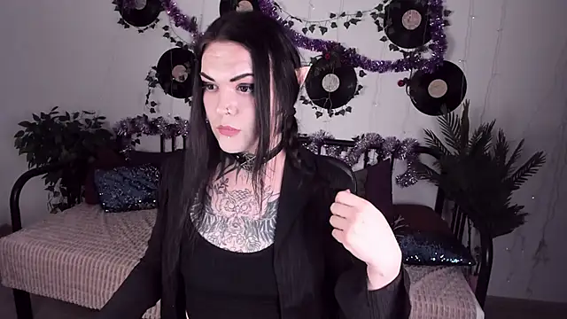 EvanEdie online show from December 2024 04:27:02 PM