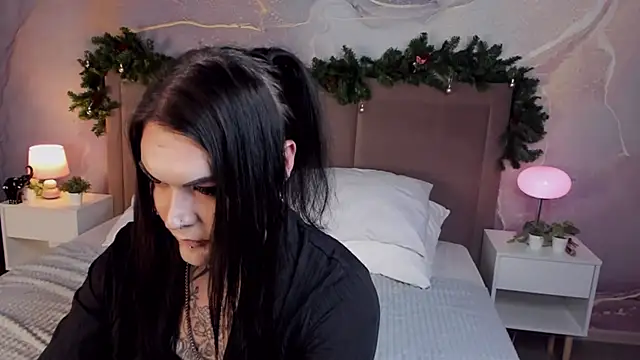 EvanEdie online show from December 2024 02:05:02 PM