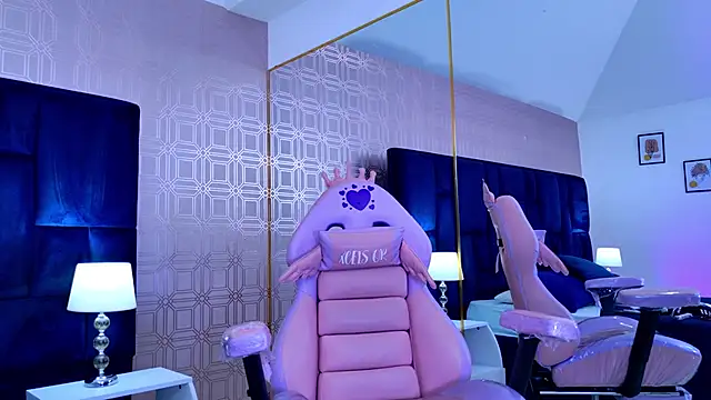 Derieri D online show from November 2025 06:06:02 PM