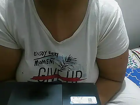 Queen of boobs01 online show from January 2025 07:55:01 PM