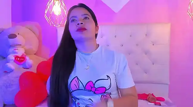 Snapshot of EvelynSweet1 chatting on February 2025 07:30:01 PM EvelynSweet1 online show from February 2025 07:30:01 PM