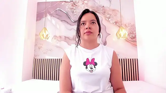 Snapshot of EvelynSweet1 chatting on November 2025 07:15:01 PM EvelynSweet1 online show from November 2025 07:15:01 PM