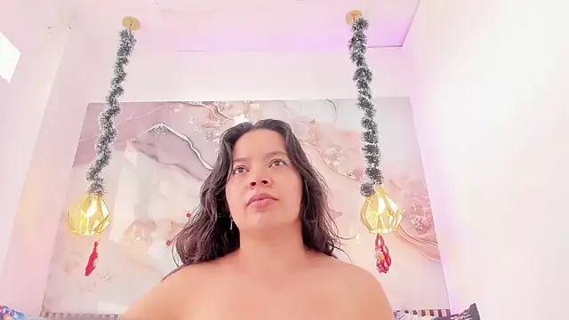 Snapshot of EvelynSweet1 chatting on December 2025 07:23:02 PM EvelynSweet1 online show from December 2025 07:23:02 PM