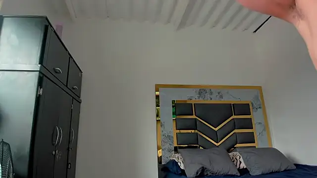 Snapshot of MattDevon chatting on September 2025 05:29:02 PM MattDevon online show from September 2025 05:29:02 PM