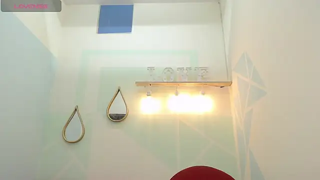 Mia-kalinfa online show from February 2025 12:47:02 PM