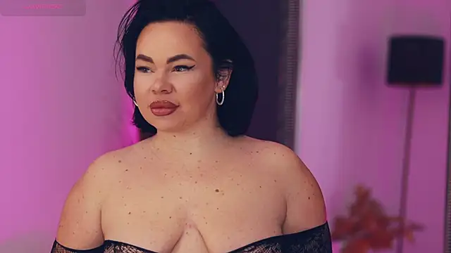 Snapshot of MissLilaa chatting on November 2025 04:28:01 PM MissLilaa online show from November 2025 04:28:01 PM