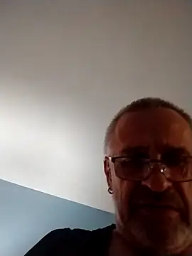 Snapshot of geilerschwanz64 chatting on November 2025 10:12:01 PM geilerschwanz64 online show from November 2025 10:12:01 PM