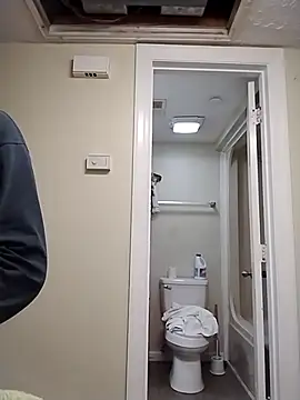 Snapshot of geilerschwanz64 chatting on November 2025 03:34:02 PM geilerschwanz64 online show from November 2025 03:34:02 PM