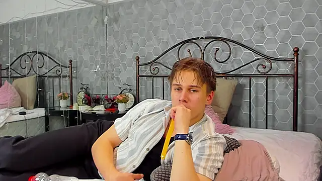 Marcus Swampov online show from December 2024 08:11:02 AM