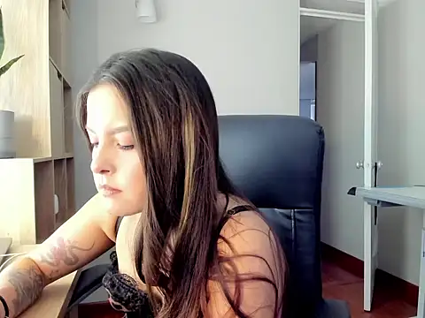 AmandaCallum online show from July 2026 03:15:01 PM