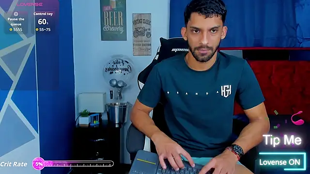 Snapshot of mike_shelby21 chatting on October 2025 02:31:01 AM mike shelby21 online show from October 2025 02:31:01 AM