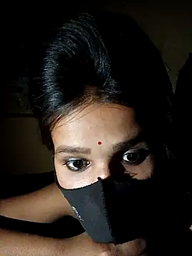 Snapshot of Hoty_girl_143 chatting on February 2025 08:15:02 AM Hoty girl 143 online show from February 2025 08:15:02 AM