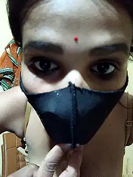 Snapshot of Hoty_girl_143 chatting on March 2025 12:30:02 PM Hoty girl 143 online show from March 2025 12:30:02 PM