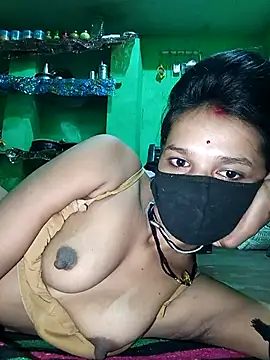 Snapshot of Hoty_girl_143 chatting on September 2025 01:40:02 AM Hoty girl 143 online show from September 2025 01:40:02 AM