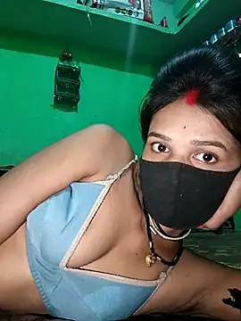 Snapshot of Hoty_girl_143 chatting on October 2025 06:25:01 AM Hoty girl 143 online show from October 2025 06:25:01 AM