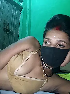 Snapshot of Hoty_girl_143 chatting on October 2025 03:58:01 PM Hoty girl 143 online show from October 2025 03:58:01 PM