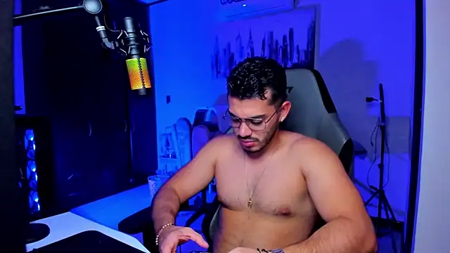 BrunoD31 online show from November 2025 04:38:01 AM