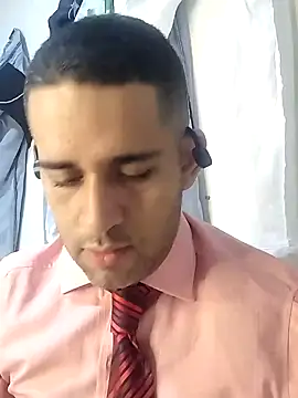 Snapshot of CRISTHIAN_GREY01 chatting on January 2025 03:11:01 AM CRISTHIAN GREY01 online show from January 2025 03:11:01 AM