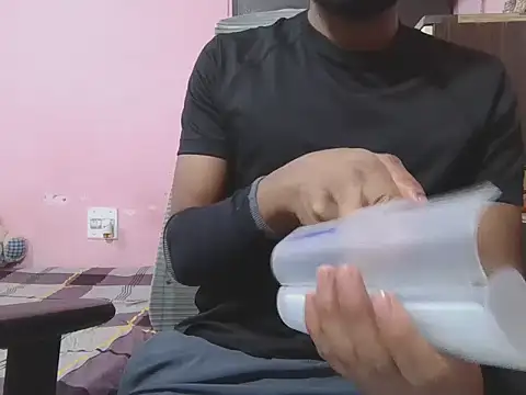 KissesBoyAD online show from October 2025 06:36:01 PM