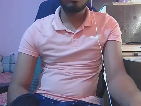 KissesBoyAD online show from January 2026 06:43:02 PM