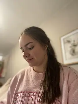 imlindapink online show from January 2025 03:58:01 PM