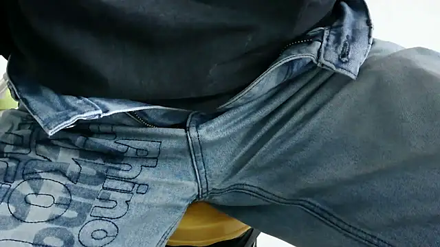 Snapshot of XiaoGuoGuo284512 chatting on January 2025 06:49:02 AM XiaoGuoGuo284512 online show from January 2025 06:49:02 AM