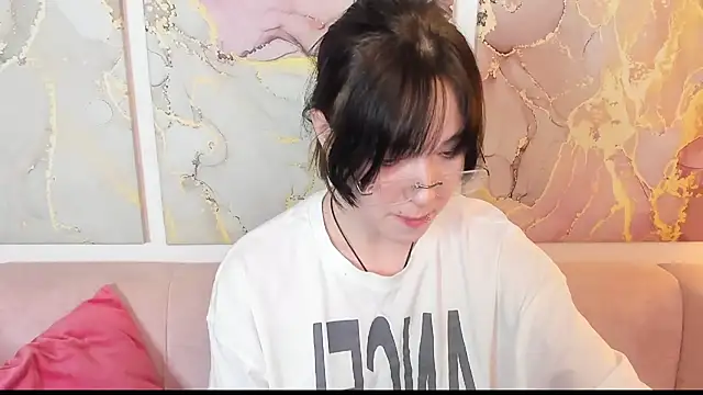 fiamoory online show from March 2026 08:20:01 AM