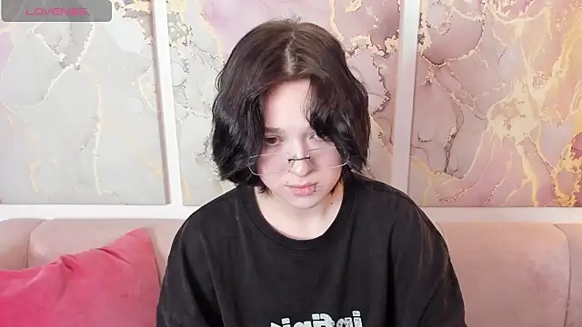 fiamoory online show from April 2026 01:27:02 AM