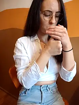 saidaskye online show from November 2025 09:42:02 AM