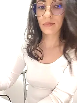 saidaskye online show from April 2026 06:11:02 PM